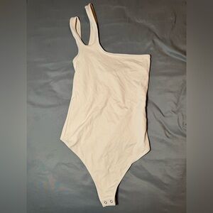 Abercrombie & Fitch cream color one‎ shoulder Body Suit women size small